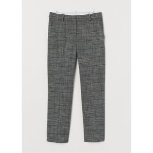 EUC H&M ankle length pants, grey plaid, size 18